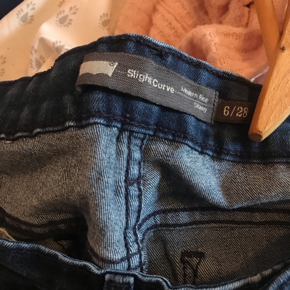 Levi’s Women’s Dark Blue Jeans 28/6 - Picture 5 of 5
